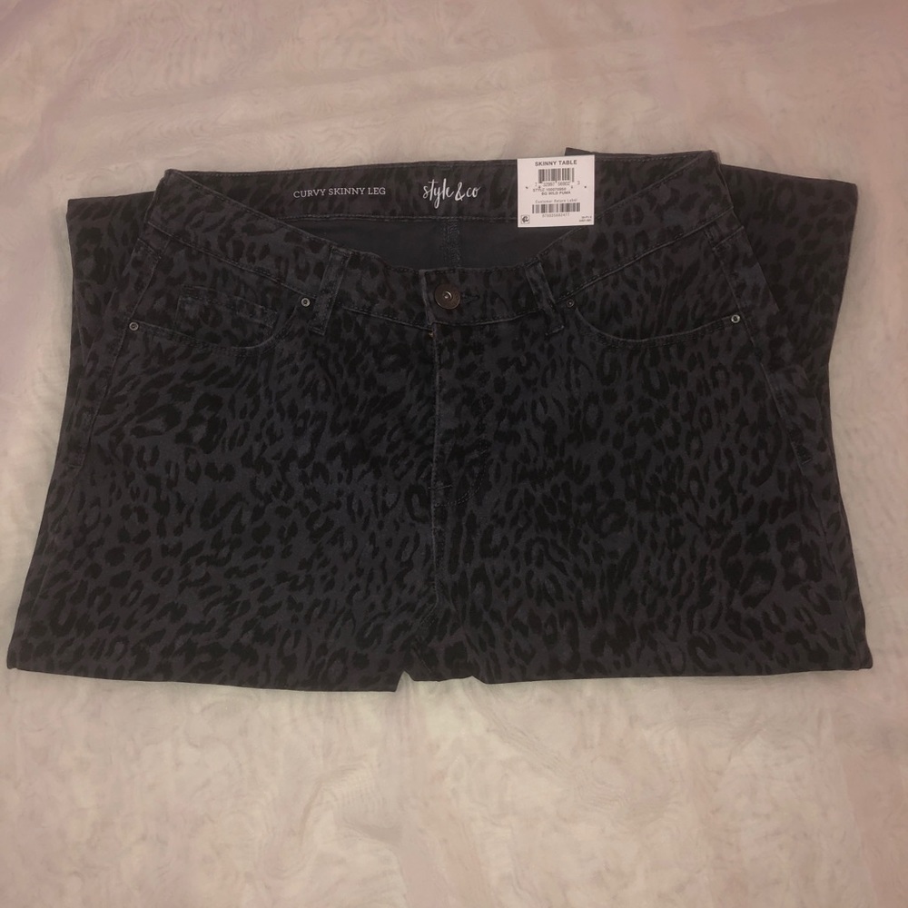 NWT Style & Co Skinny jeans leopard